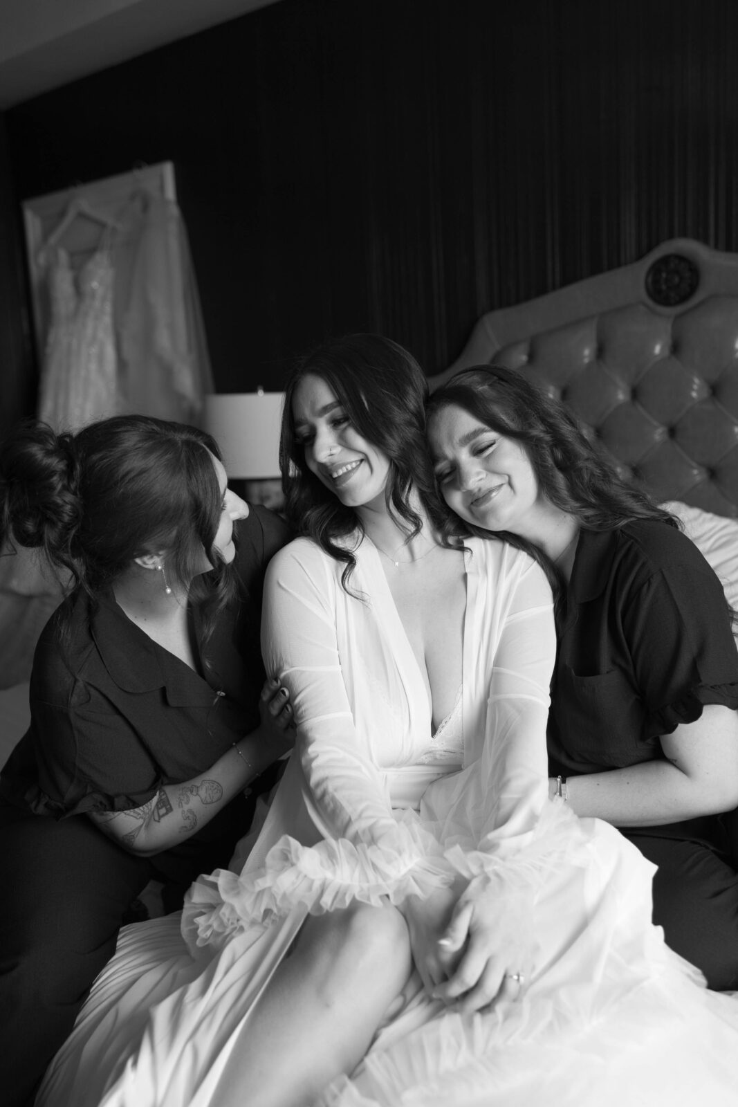 Kelsey, her MOH and her Sister